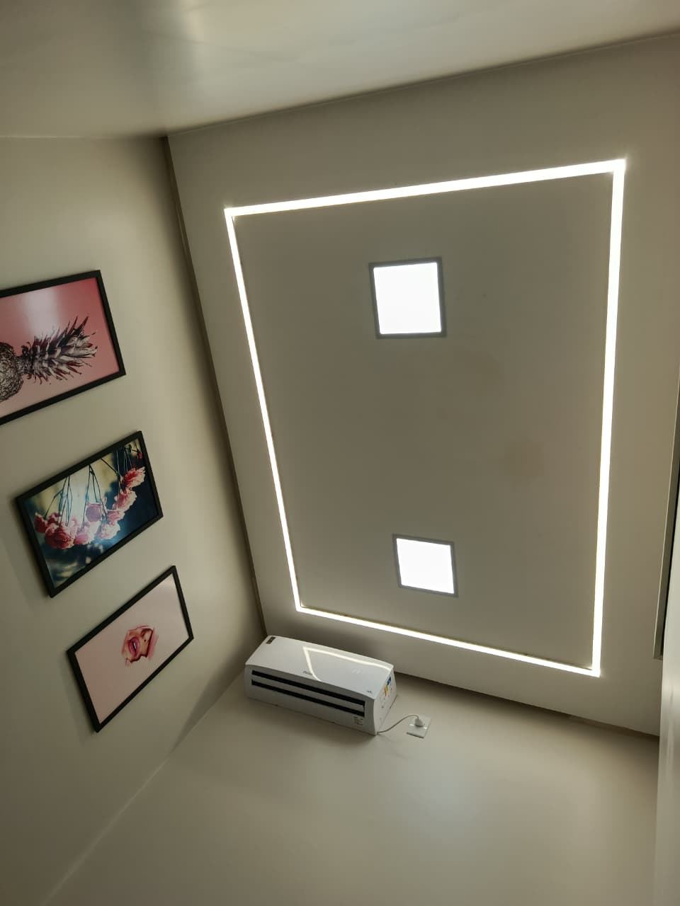 Painel de LED embutido instalado pela Conserta Lar